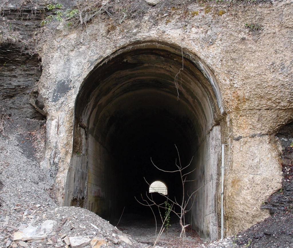 old L&N railroad tunnel near Whitesburg KY